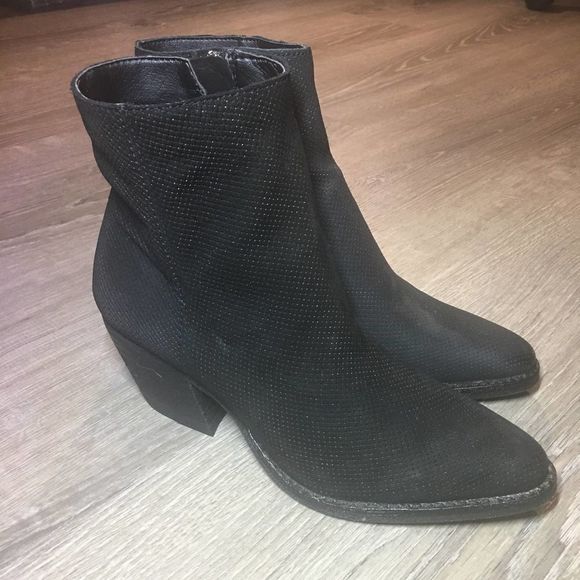DOLCE VITA Asha Boot Black Nubuck Size 8 - Picture 4 of 9